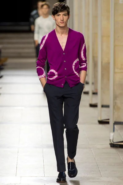 Look 39
